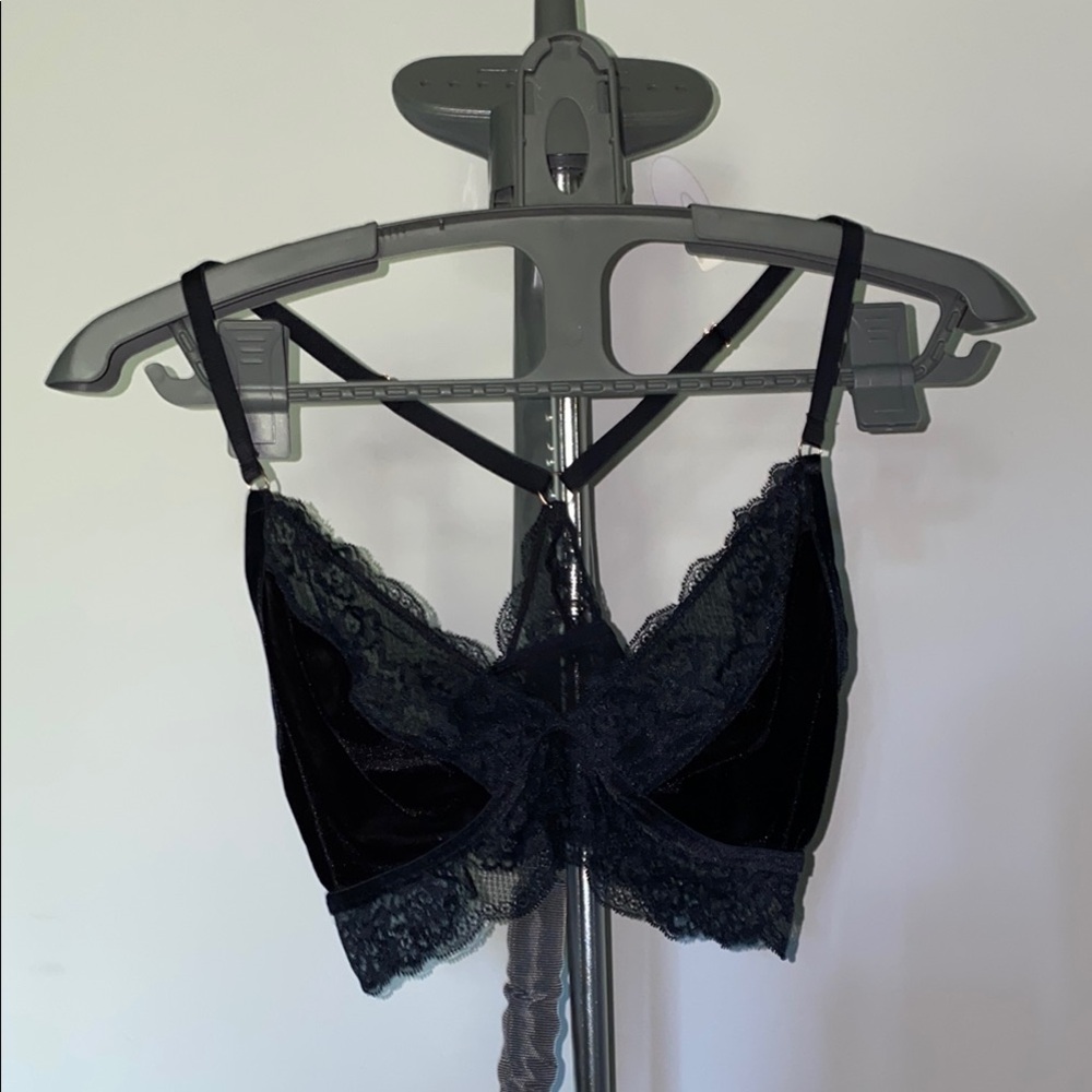 Gilligan & O'Malley Black Lace Bralette with Adjustable Straps + matching undies